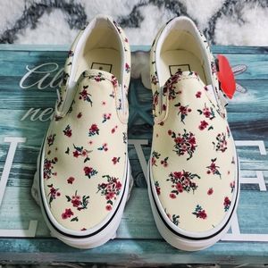 Vans women ditsy floral slip-on